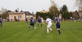 Fotbalisté Nové Vsi se v rámci 17. kola  utkali na domácím trávníku s hráči Vltavanu Loučovice. 